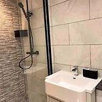 Potters Loft, Centre, Parking, Access * Bowness-on-Windermere