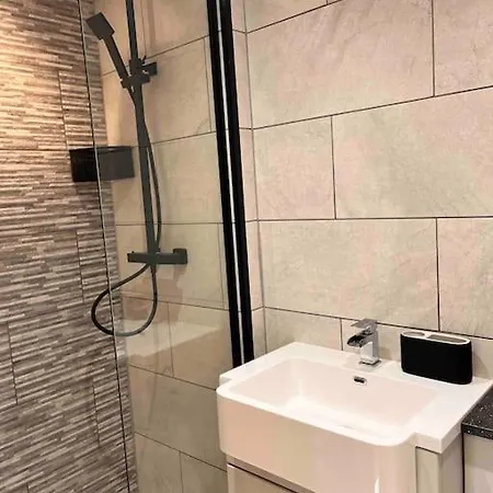 Potters Loft, Centre, Parking, Access * Bowness-on-Windermere